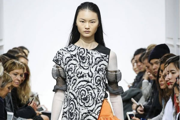 2023年全球十大时尚超模出炉，两名中国模特入选